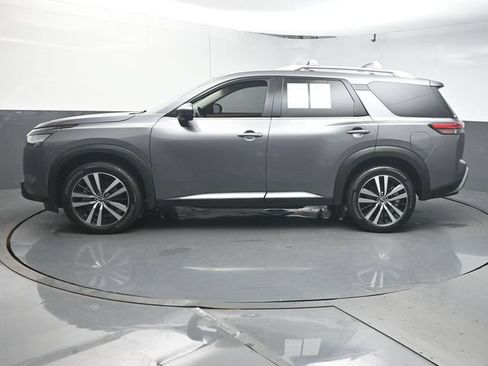 Used 2023 Nissan Pathfinder Platinum AWD/4WD image 5