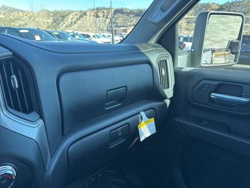 New 2026 GMC Sierra 2500 Pro w/ Convenience Package AWD/4WD image 23