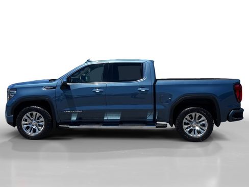 Used 2025 GMC Sierra 1500 Denali w/ Denali Carbonpro Edition AWD/4WD image 2