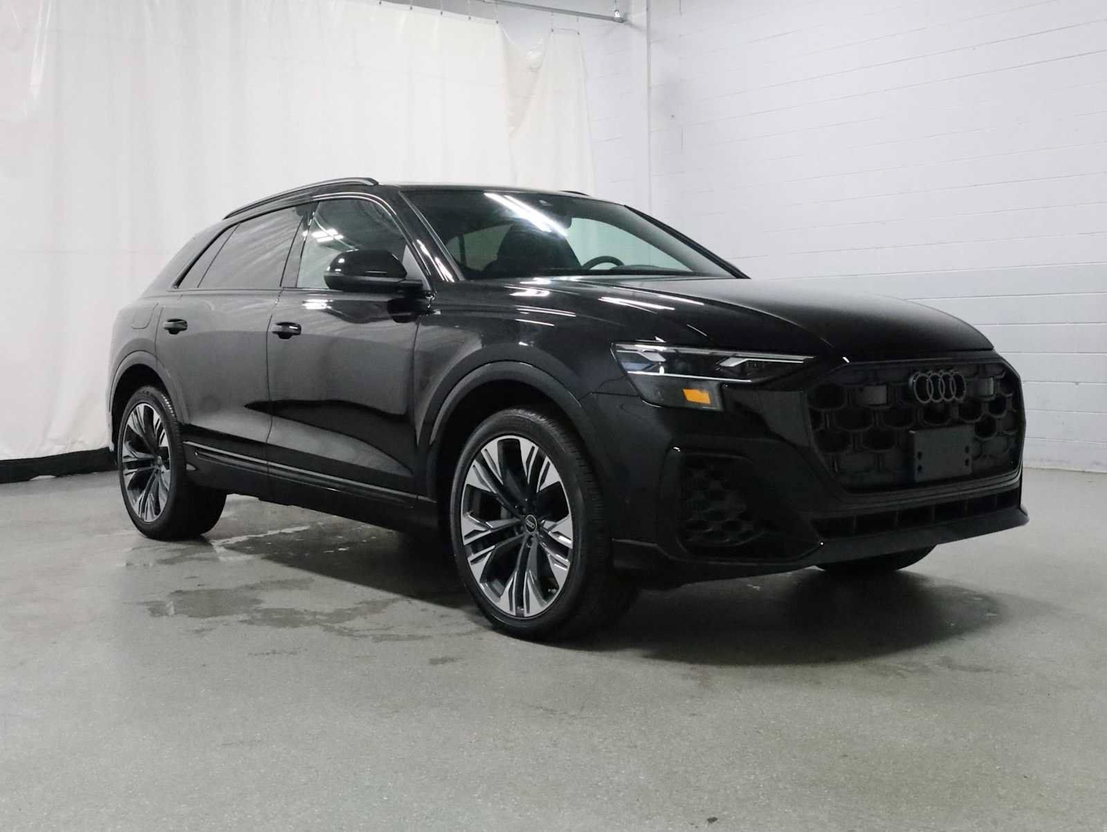 Used 2024 Audi Q8 Premium Plus AWD/4WD image 13