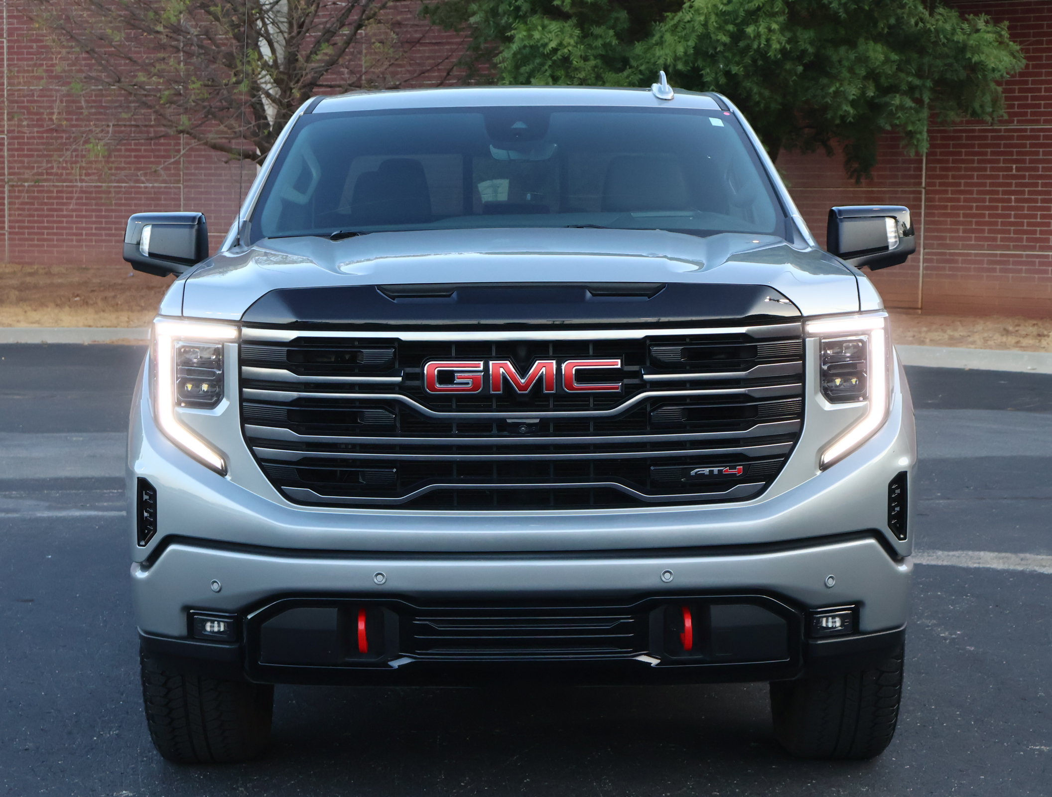 Used 2025 GMC Sierra 1500 AT4 w/ Technology Package AWD/4WD image 33