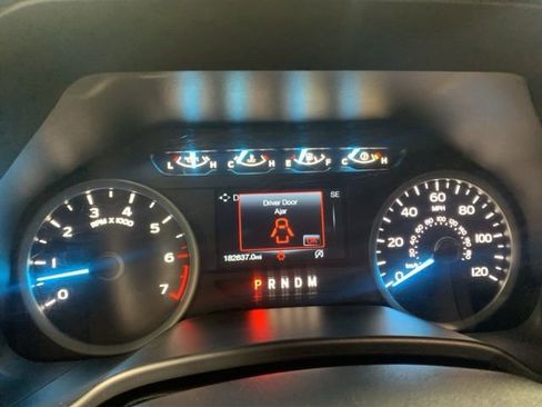 Used 2018 Ford F150 XLT w/ Equipment Group 302A Luxury image 11