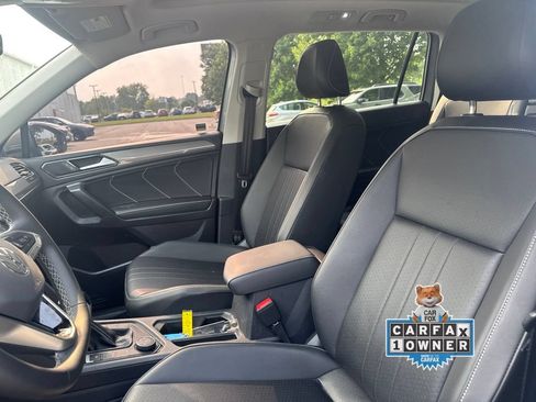 Used 2024 Volkswagen Tiguan SE w/ Panoramic Sunroof Package AWD/4WD image 20