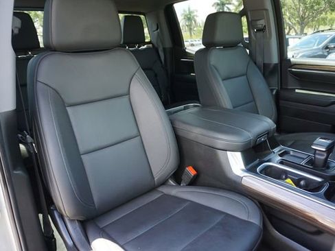 Used 2024 Chevrolet Silverado 1500 RST w/ Convenience Package II RWD image 2