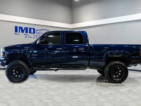 Used 2005 GMC Sierra 2500 SLT w/ Heavy-Duty Power Package AWD/4WD image 13