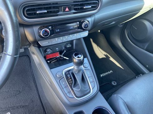 Used 2023 Hyundai Kona Limited image 23