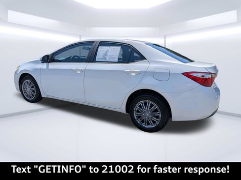Used 2015 Toyota Corolla LE FWD image 6