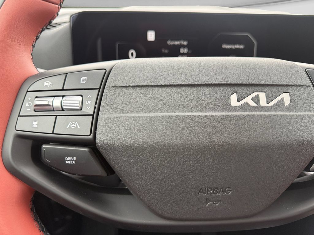 New 2026 Kia Sportage SX AWD/4WD image 25