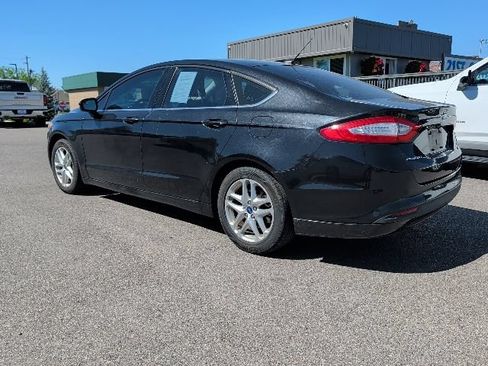 Used 2015 Ford Fusion SE FWD image 3