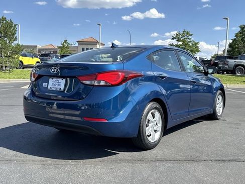 Used 2014 Hyundai Elantra SE FWD image 4