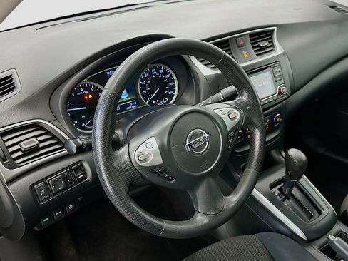 Used 2018 Nissan Sentra S image 18