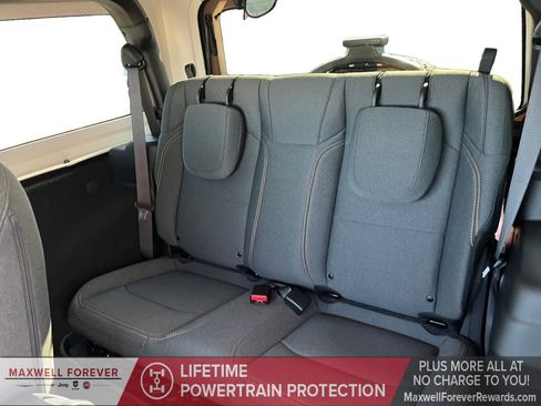 Used 2025 Jeep Wrangler Sport image 22