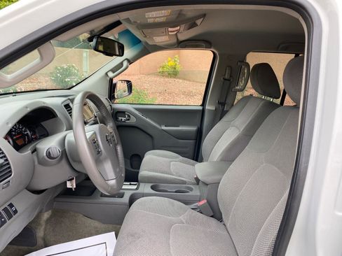 Used 2017 Nissan Frontier SV w/ SV Value Truck Package image 32