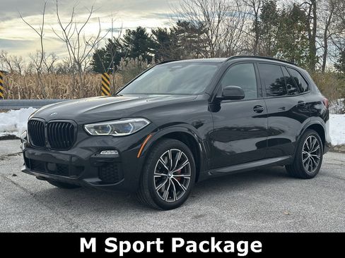 Used 2021 BMW X5 xDrive40i w/ M Sport Package image 3