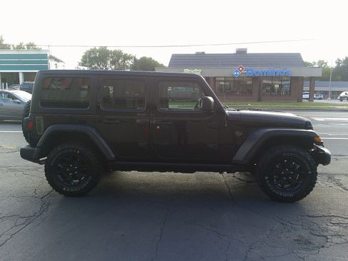 Used 2021 Jeep Wrangler Unlimited Sport image 6