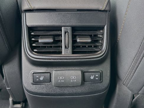 Used 2022 Subaru Outback Wilderness w/ Wilderness Package image 17