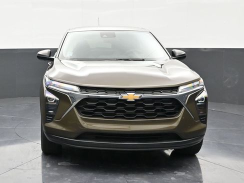 Used 2024 Chevrolet Trax LS FWD image 8
