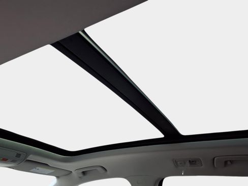 New 2025 Volkswagen Taos SEL image 16