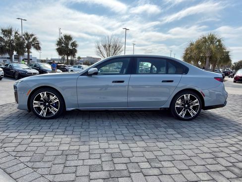 Certified 2024 BMW 760i xDrive w/ Executive Package image 12