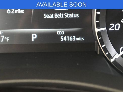 Used 2020 Toyota Highlander XLE AWD/4WD image 19