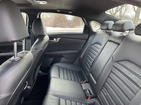 Used 2023 Kia Forte GT-Line w/ GT-Line Premium Package image 27