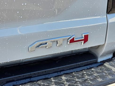 New 2026 GMC Canyon AT4 AWD/4WD image 29