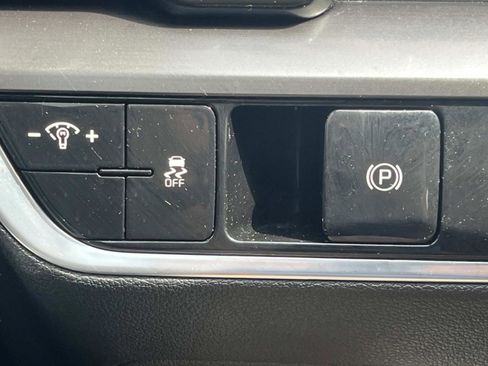 Used 2023 Kia Sportage EX FWD image 32