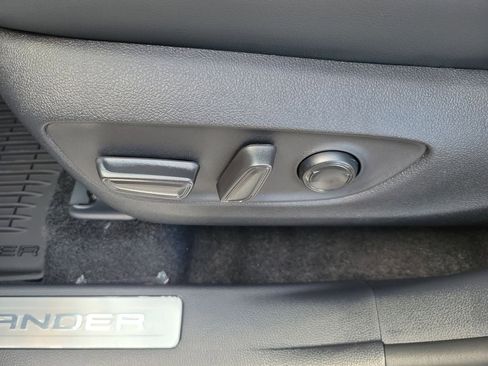New 2026 Toyota Highlander Limited AWD/4WD image 18