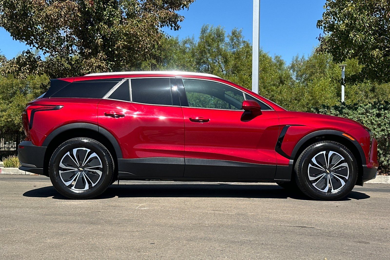 Used 2024 Chevrolet Blazer EV LT AWD/4WD image 3