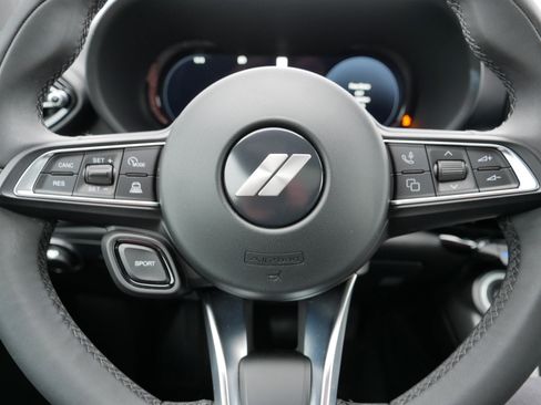 Certified 2024 Dodge Hornet GT image 25