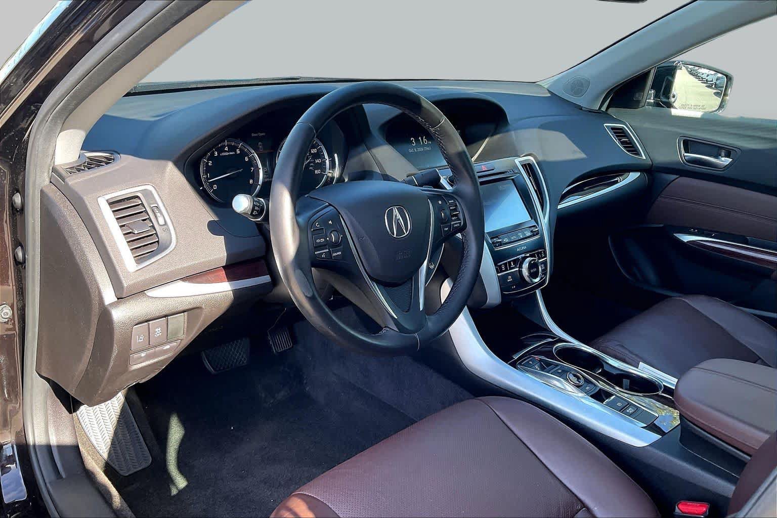Used 2017 Acura TLX w/ Technology Package FWD image 17