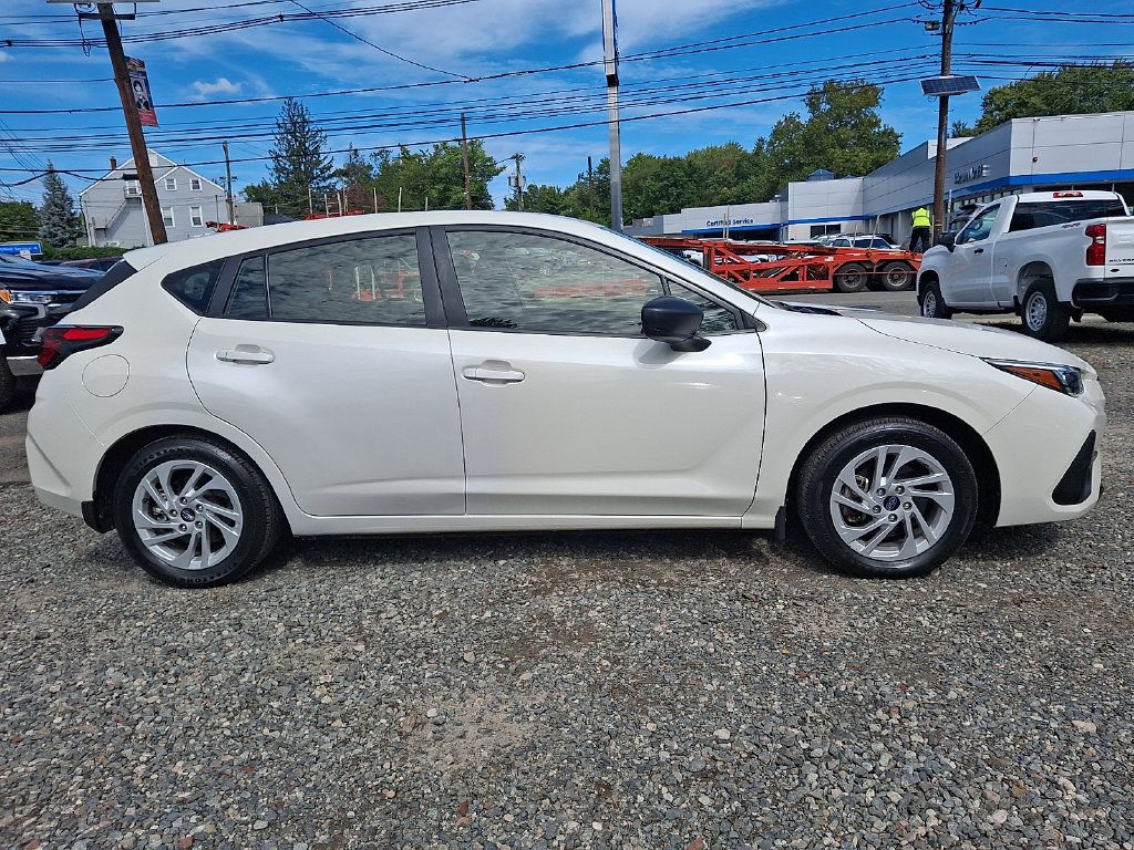 Used 2024 Subaru Impreza 2.0i AWD/4WD image 9