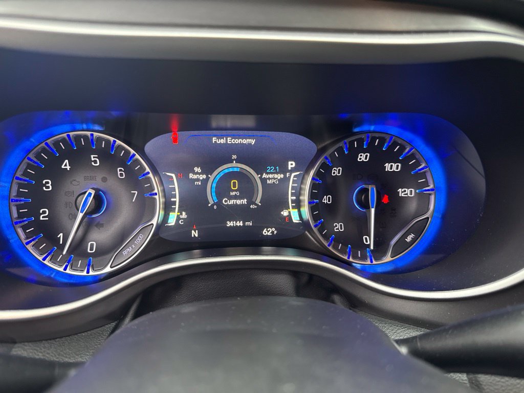 Used 2026 Chrysler Pacifica Select FWD image 29