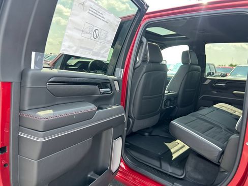 New 2026 GMC Sierra 2500 AT4X AWD/4WD image 36