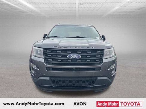 Used 2017 Ford Explorer Sport w/ Equipment Group 401A AWD/4WD image 2