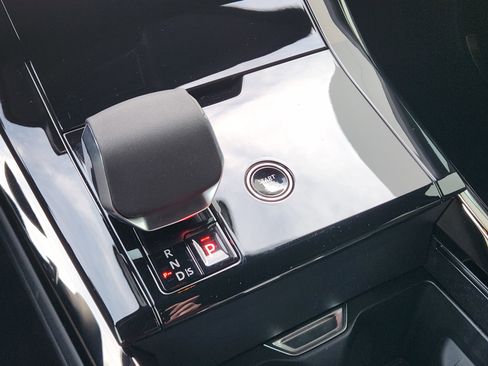 New 2026 Land Rover Range Rover Sport Dynamic SE image 20