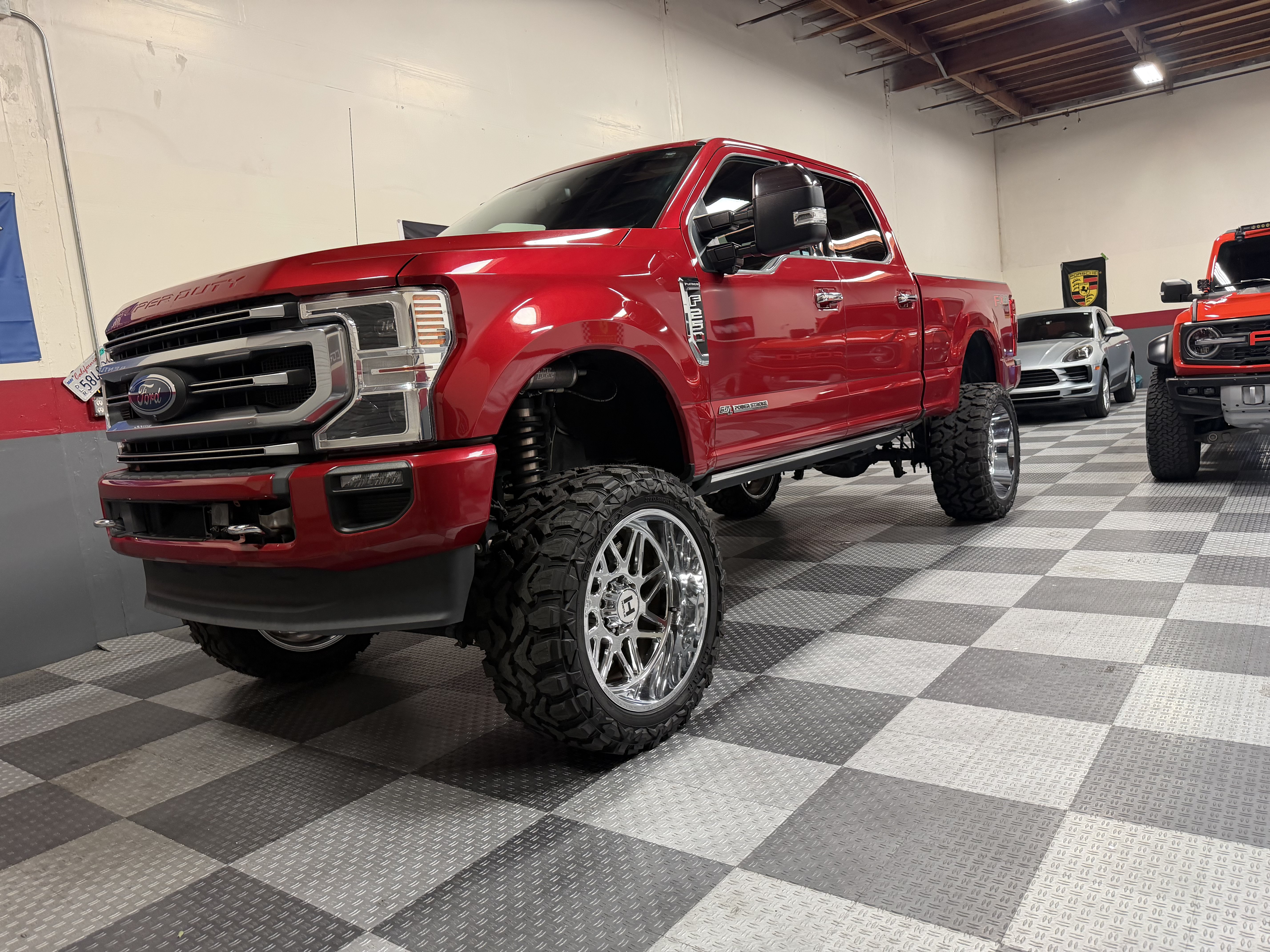 Used 2020 Ford F250 Platinum w/ FX4 Off-Road Package AWD/4WD image 31
