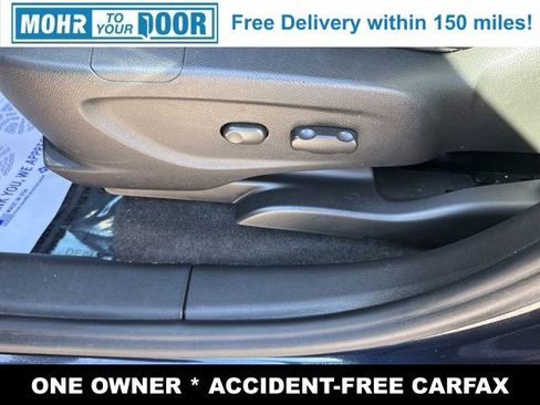 Used 2022 Chevrolet Trax LT w/ LT Convenience Package image 14