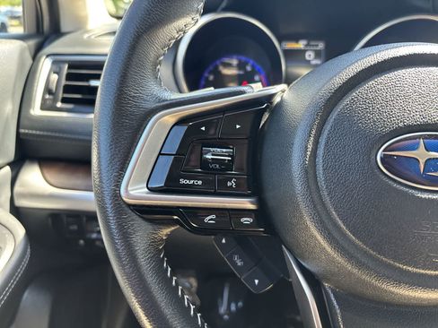 Used 2018 Subaru Outback 2.5i Limited AWD/4WD image 14