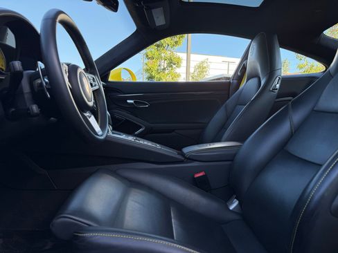 Certified 2019 Porsche 911 Turbo S image 13