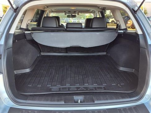 Used 2014 Subaru Outback 2.5i Limited AWD/4WD image 9