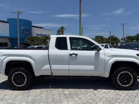 Used 2024 Toyota Tacoma SR RWD image 9