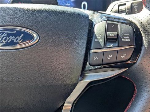 Used 2025 Ford Explorer ST-Line w/ ST-Line Street Pack image 12