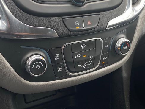 Used 2024 Chevrolet Equinox LT image 16