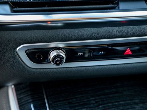 New 2026 BMW X5 xDrive50e w/ Executive Package image 16