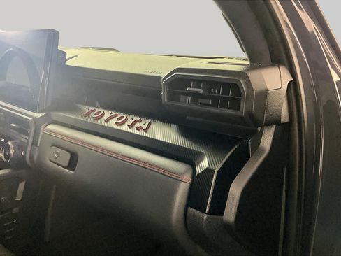 Used 2025 Toyota Tacoma TRD Pro AWD/4WD image 18