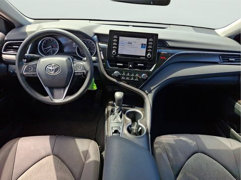 Used 2021 Toyota Camry LE w/ Carpet Mat Package (TMS) AWD/4WD image 9