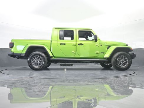 New 2026 Jeep Gladiator Sport image 57