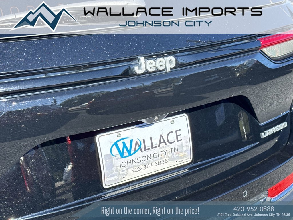 Used 2025 Jeep Grand Cherokee Laredo X w/ Luxury Tech Group I AWD/4WD image 10