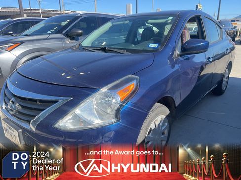 Used 2018 Nissan Versa SV image 1